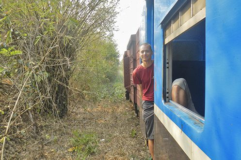 Tieme op de fiets naar India - Myanmar