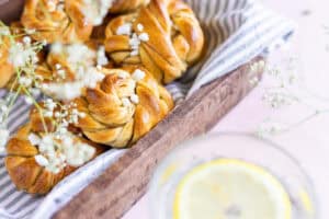 Vegan Kardemombroodjes