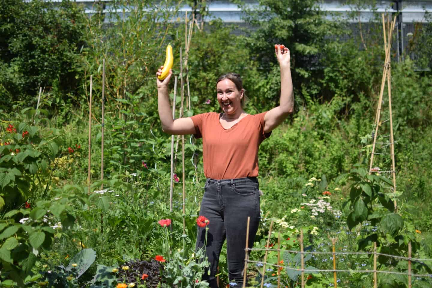 Een biologische mini-moestuin? Daar kan Kim je alles over vertellen!